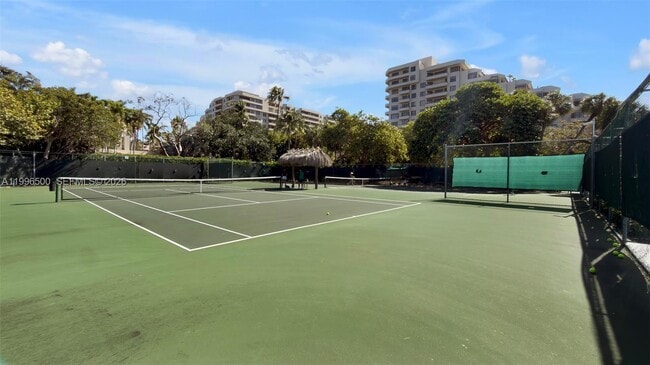 Building Photo - 151 Crandon Blvd