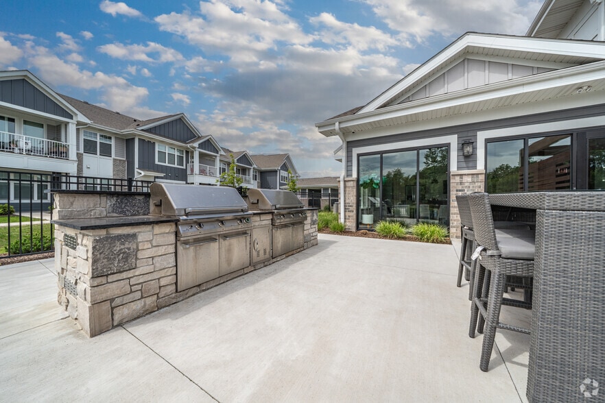 Outdoor Grilling Station - Seasons at Plainfield