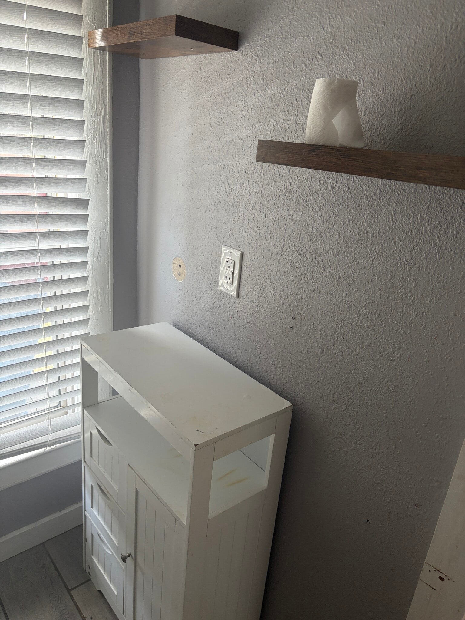 Bathroom shelvings - 582 N Volusia Ave