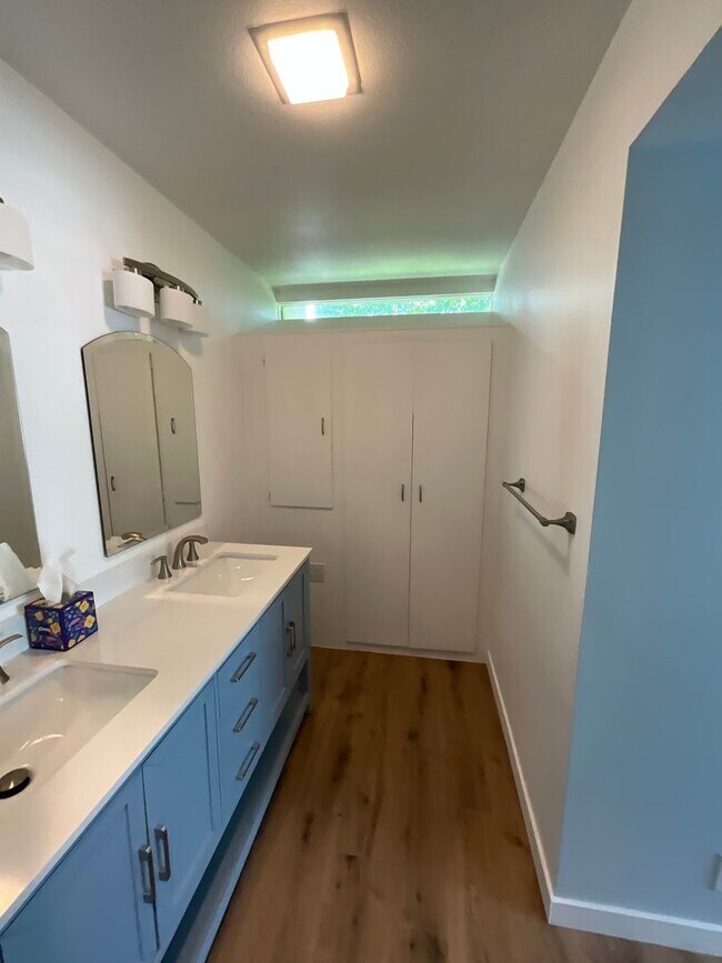 Building Photo - Beautiful condo in Palm Springs