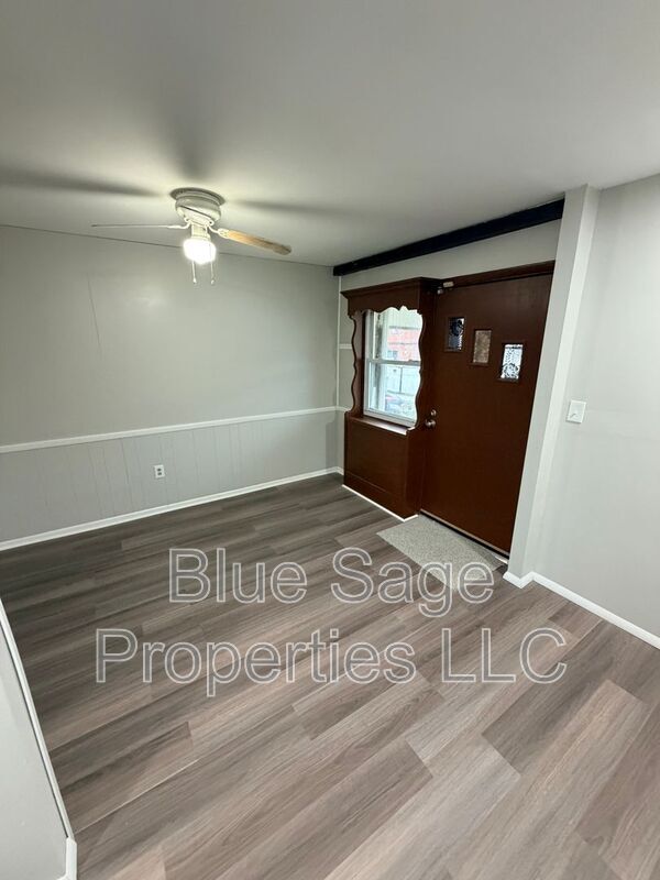Building Photo - 3403 Township Line Rd