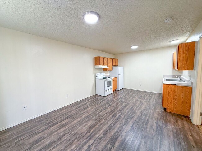Building Photo - Cozy 1 Bedroom Apartment in Lubbock!
