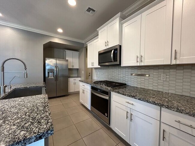 Building Photo - 4473 Suncup Dr