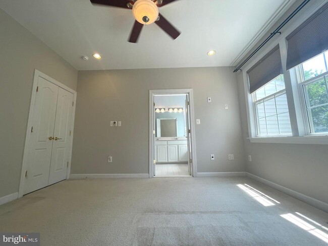 Building Photo - 11451 Fogarty Ct