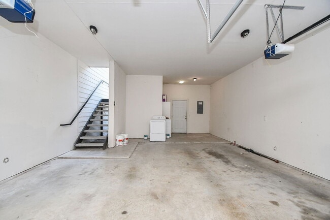 Building Photo - 4108 McKinney St