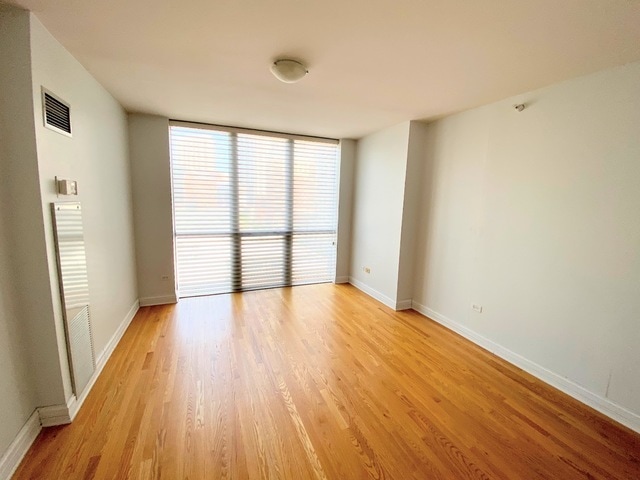Building Photo - 600 N Dearborn St