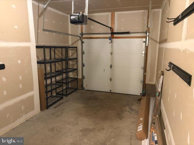 Building Photo - 15127 Lilywood Ln