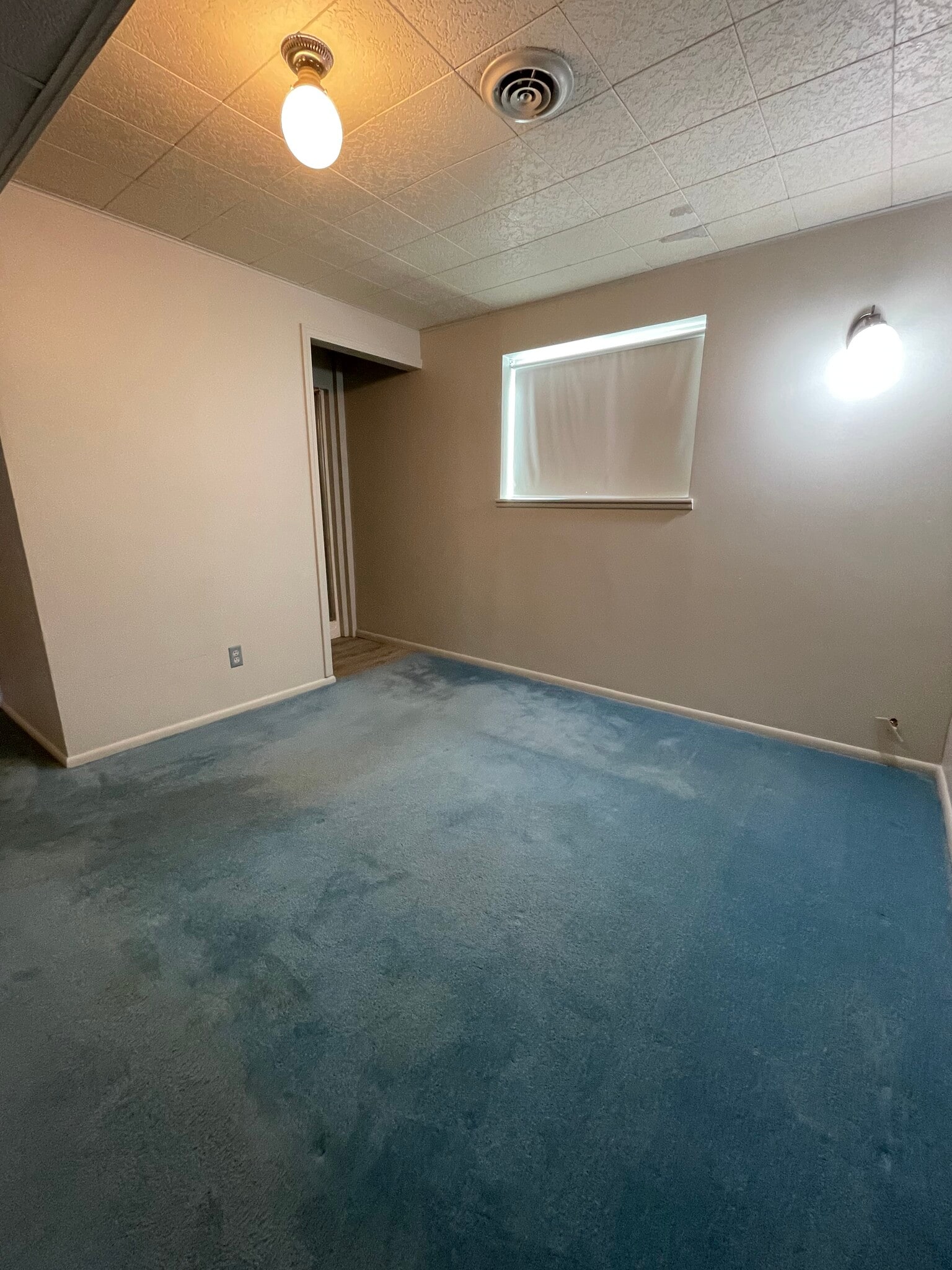 Building Photo - 1019 Darter Rd