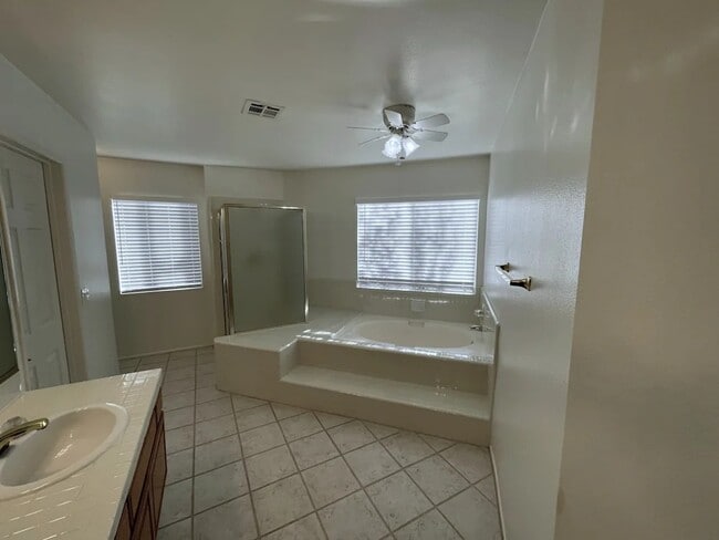 Building Photo - 41232 Crispi Ln