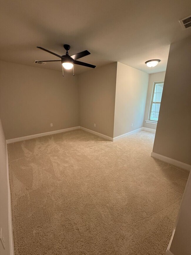 Building Photo - Move in Ready! Beautiful 3 Bedroom and 3 Baths New Construction Home