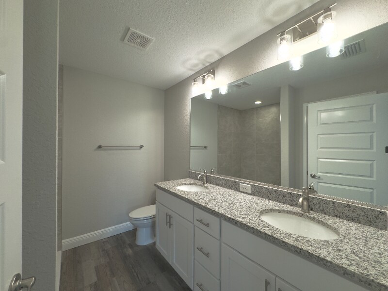 Building Photo - 6 Oak Pass Loop