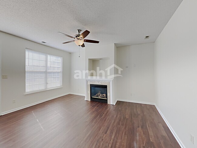 Building Photo - 3927 Bayse Ct