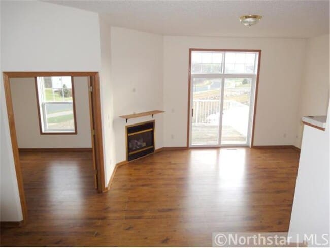 Building Photo - 5066 Fountain Lane N