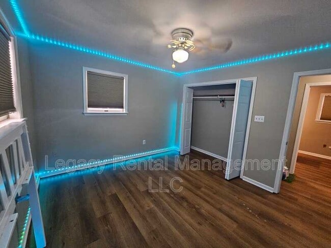 Building Photo - 116 Cheyney Dr