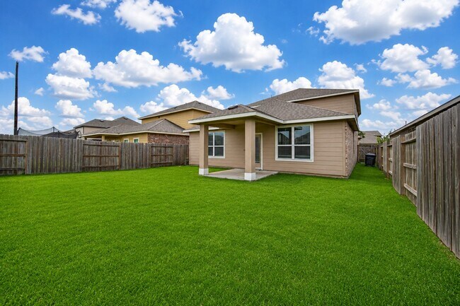 Building Photo - 24930 Jessamine Meadow Trl