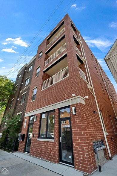 Building Photo - 3545 W Belmont Ave