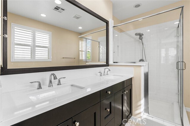 Building Photo - 102 Marisol St