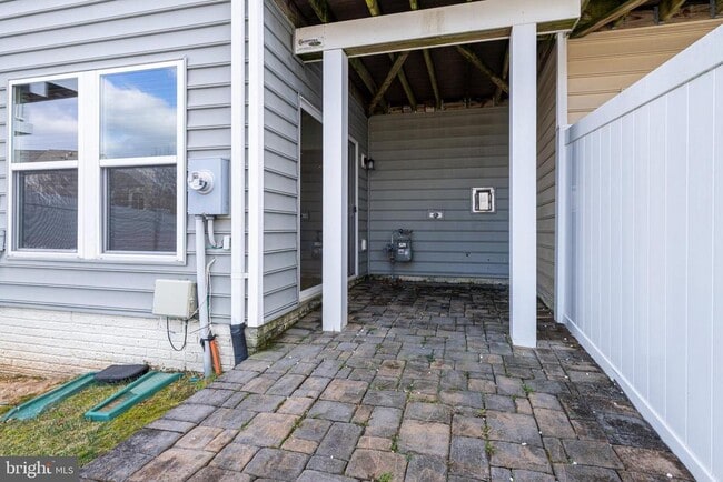 Building Photo - 42644 New Dawn Terrace