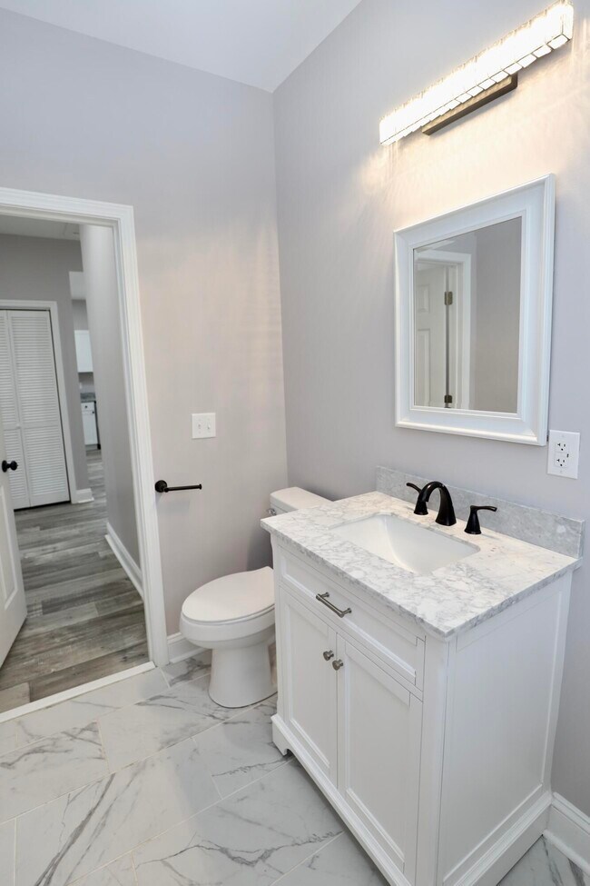 Building Photo - 11 Kendrick St