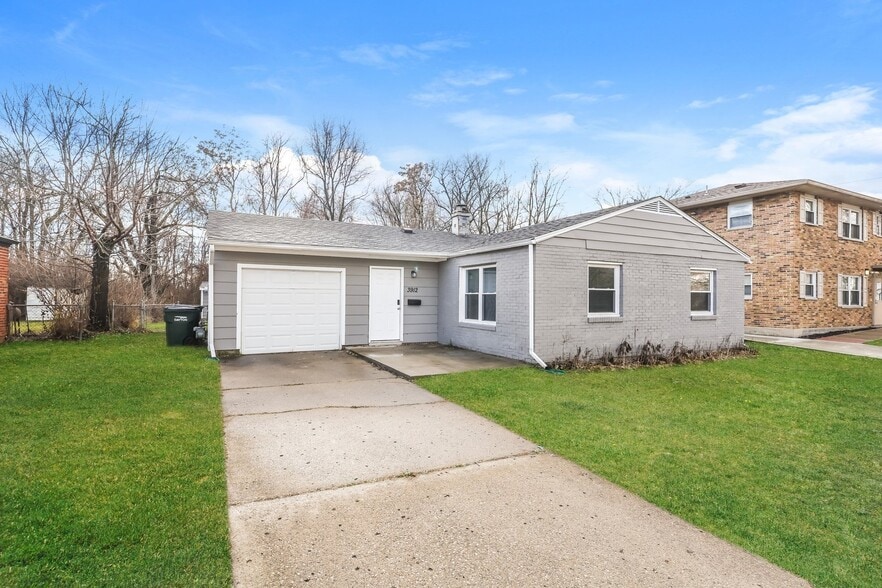 Building Photo - 3912 Lori Sue Ave