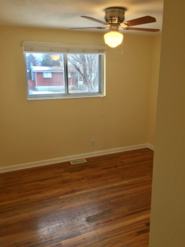 Building Photo - 4328 S Park St