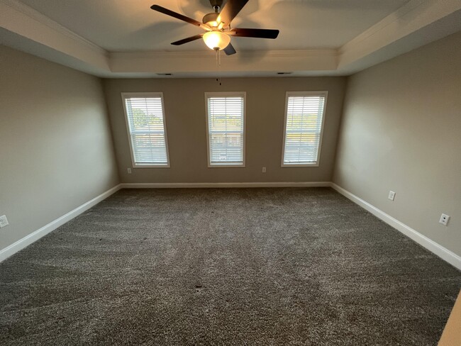master bedroom - 1006 Gateway Commons Cir