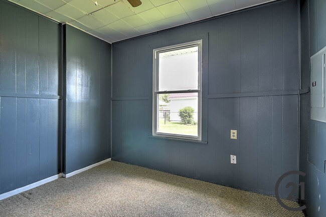 Building Photo - 1305 Willow St