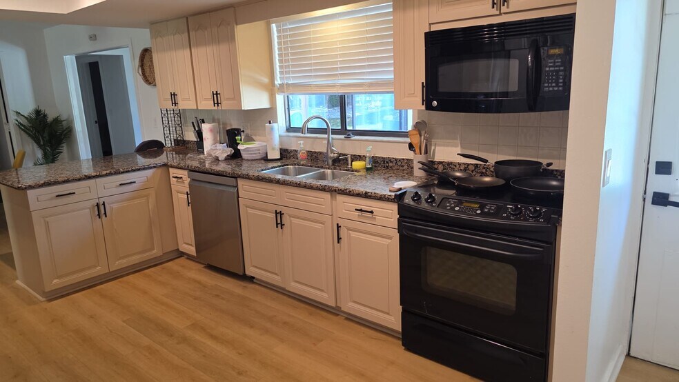 Building Photo - 210 50th Street Ct NW