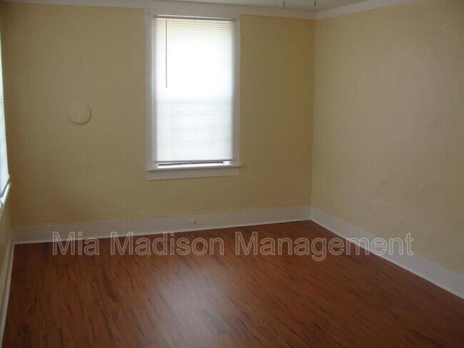 Building Photo - 312 Pearl St