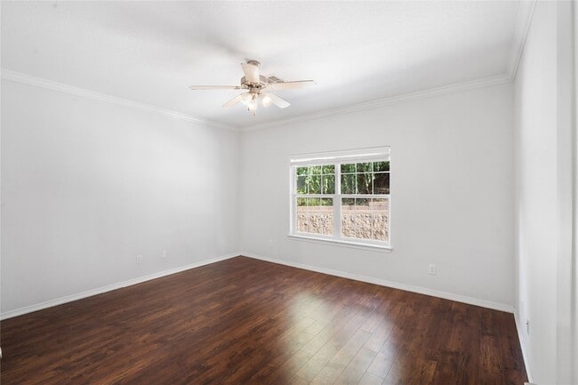 Building Photo - 111 Harbour Town Cir