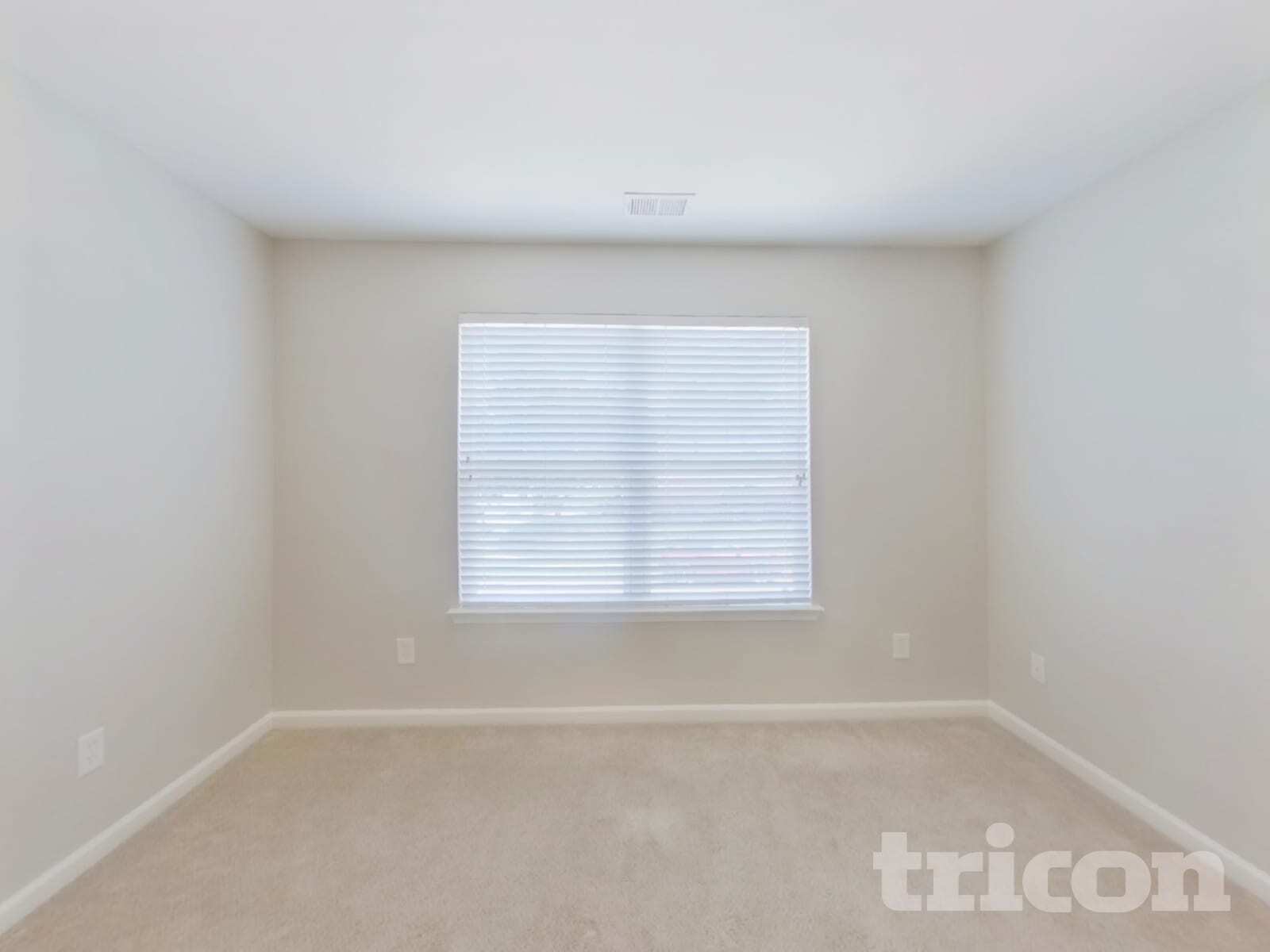 Building Photo - 369 Drooping Leaf Rd