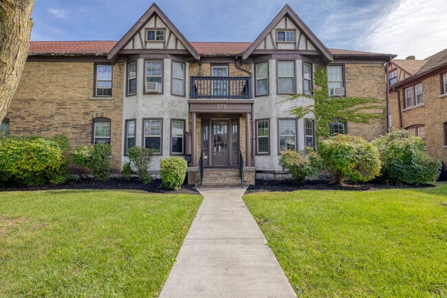 Interior Photo - Colvin View Apartments