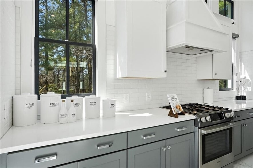 Building Photo - 11650 Folia Cir