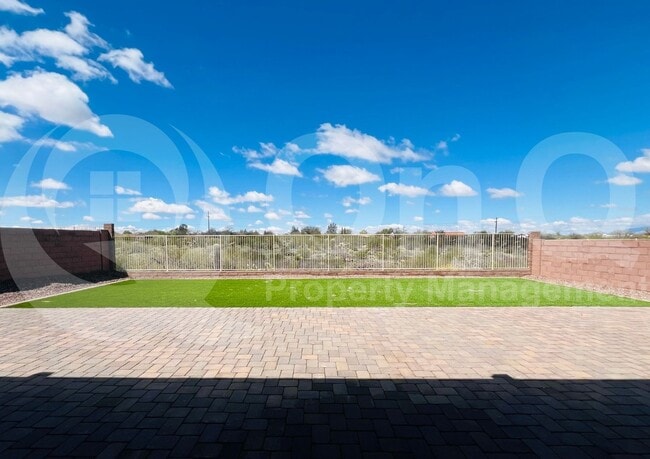 Building Photo - 7924 S Desert Indigo Dr