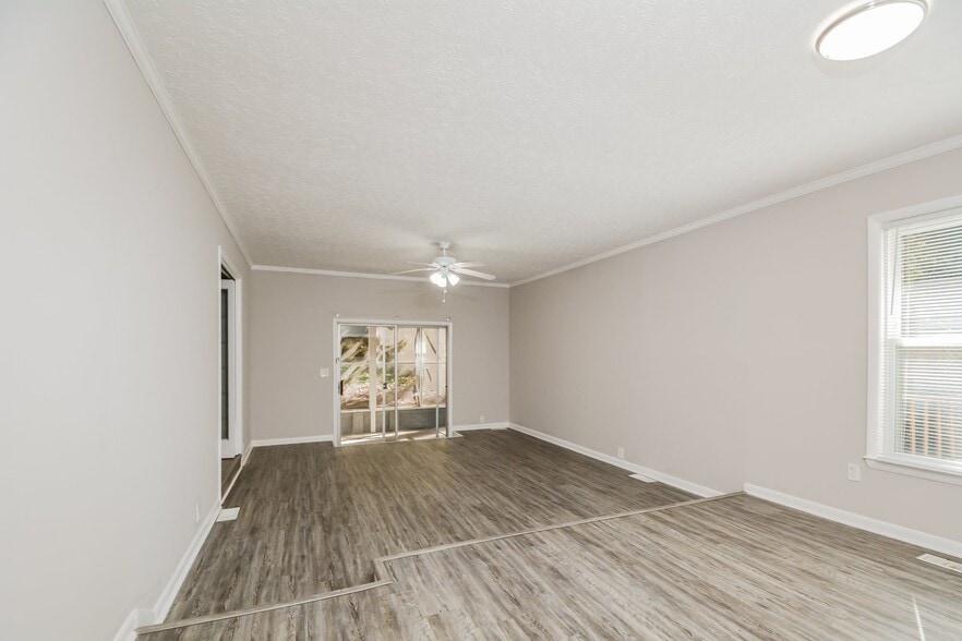 Building Photo - 1609 Hickoryridge Ct