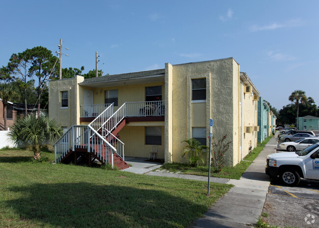 Stone Mill Run - Henley Park Apartments