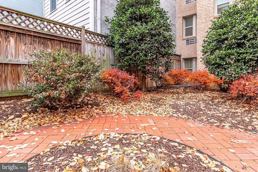 Fenced-in back patio - 1363 K St SE