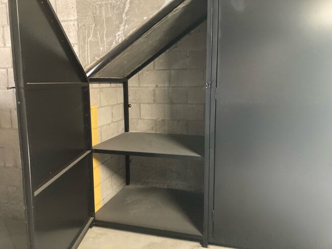 Building Photo - 10201 Mountair Ave