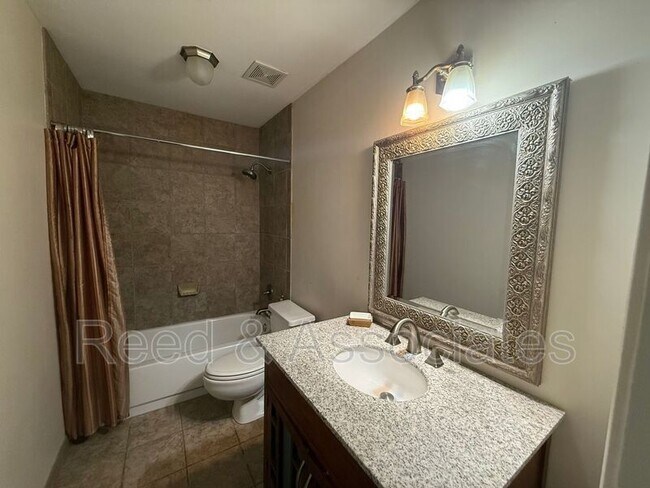 Building Photo - 596 Duck Call Cove