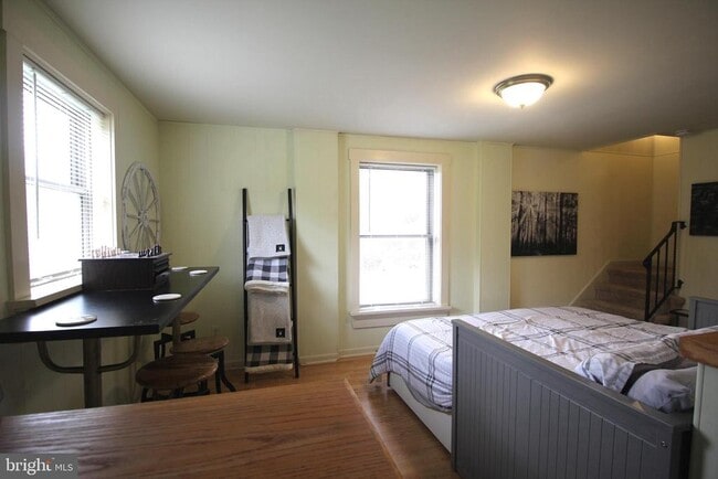 Building Photo - 48 Poor Farm Rd