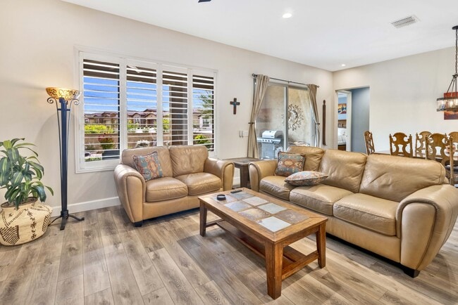Building Photo - 30737 S Osprey Dr