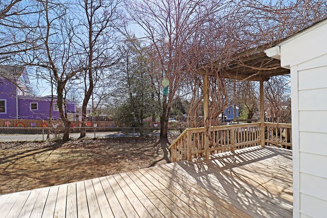 Building Photo - Crozet Home Full Of Character & Charm