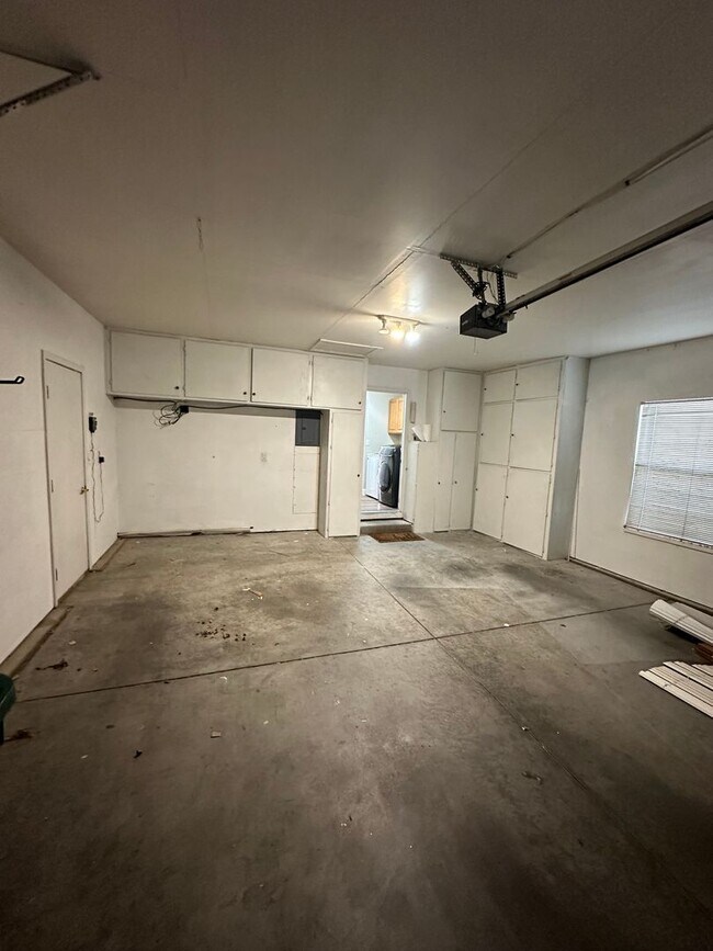 Building Photo - Amazing 4 Bedroom House in Ft. Collins!