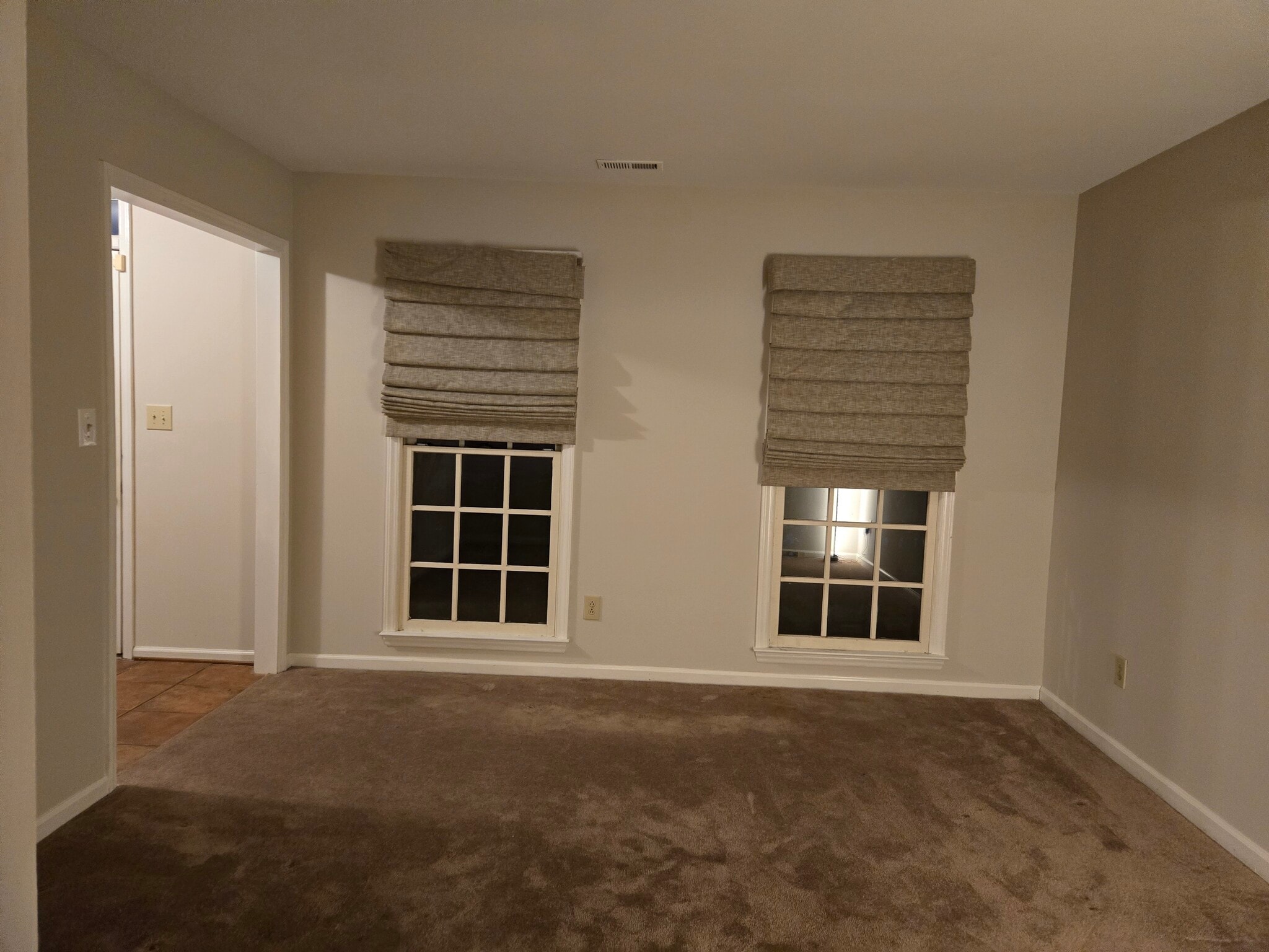 Building Photo - 11015 S Ford Rd