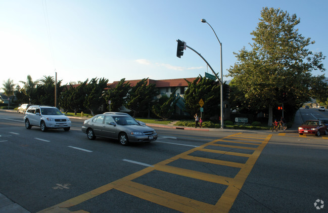 Building Photo - Camino Real Apartments