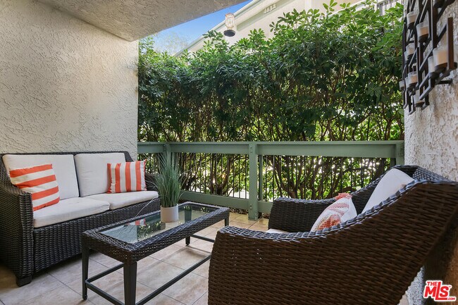 Building Photo - 23665 Park Capri