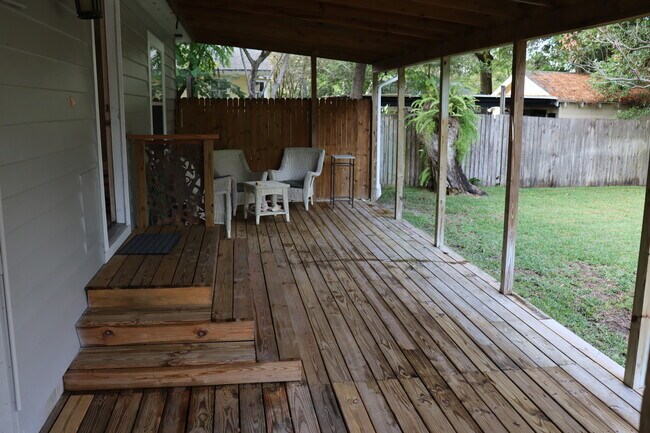Covered rear deck - 1275 Peachtree St
