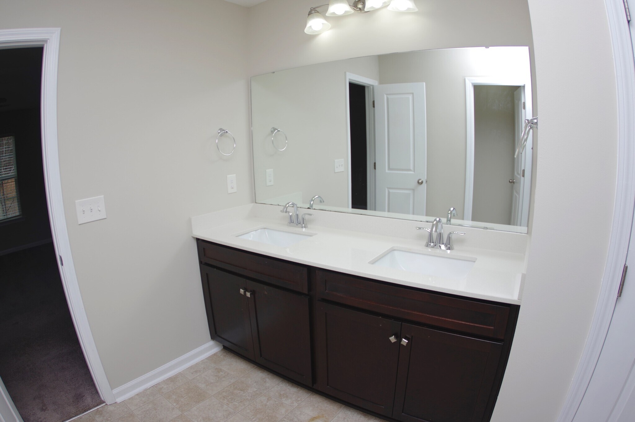 Building Photo - 129 Vermillion Dr