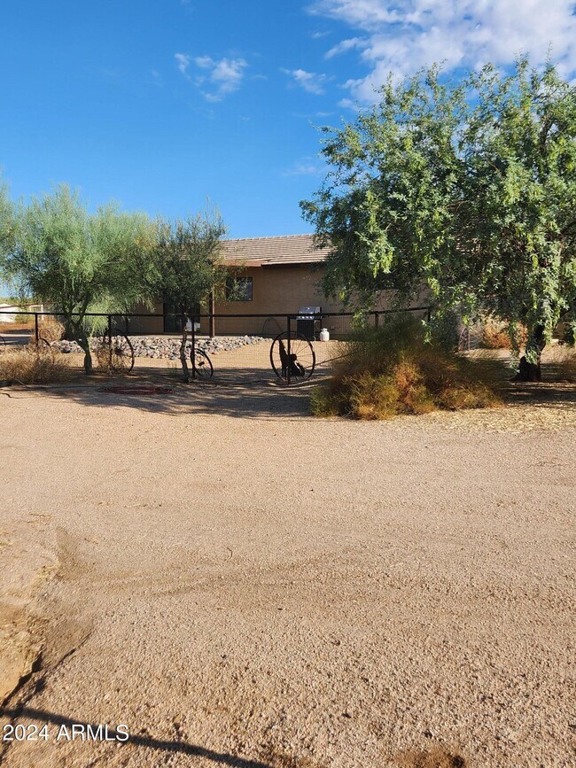Building Photo - 15325 E Windstone Trail