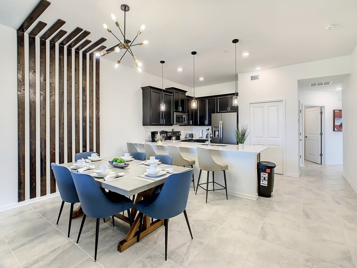 Building Photo - 1083 Splash Shot Pl